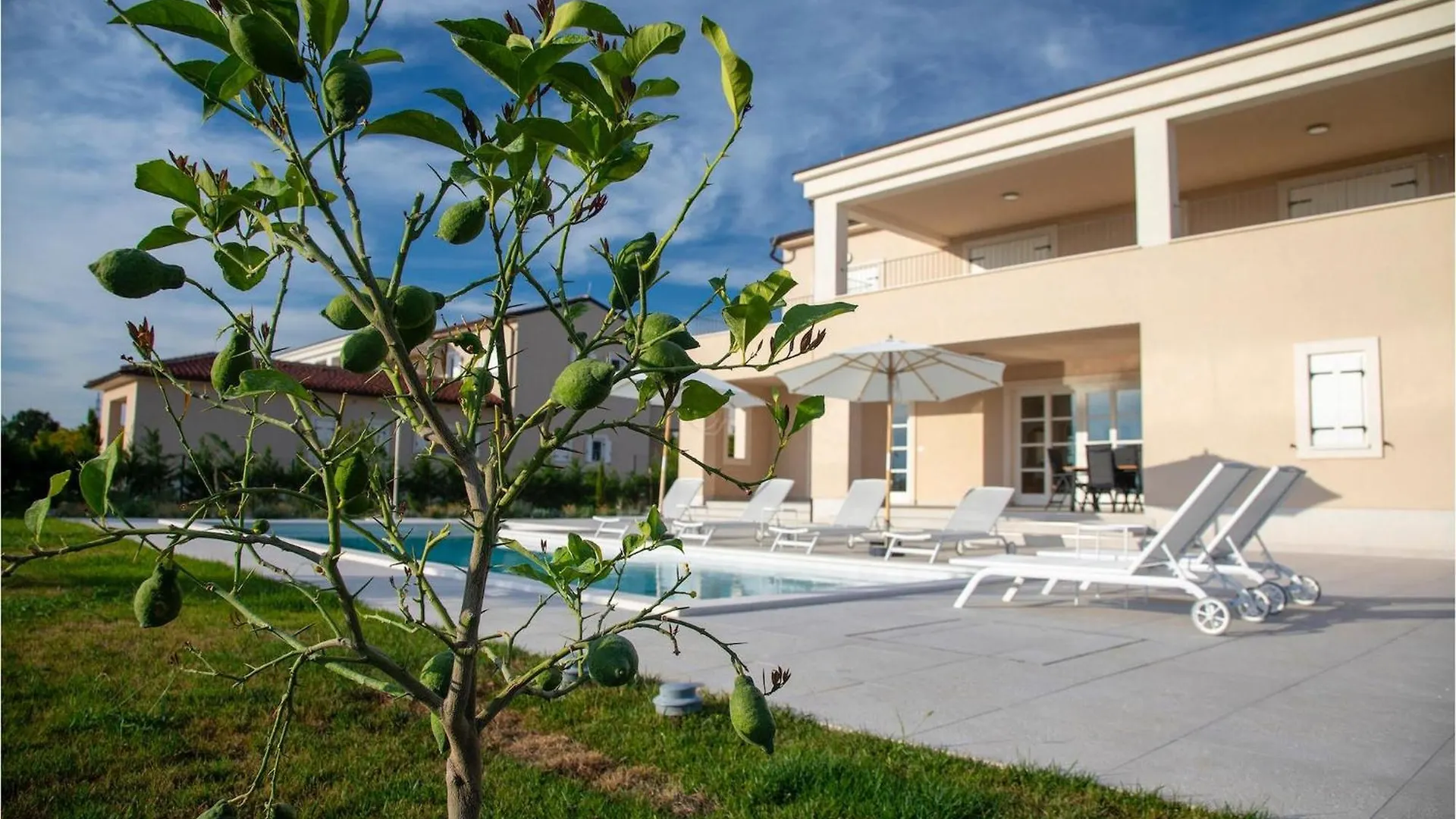 Villa Stella Smoljanci 0*,  Croatia
